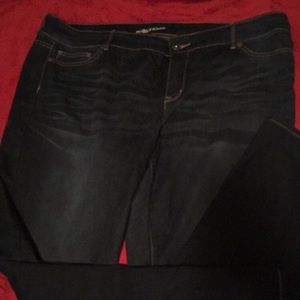 Dark wash jeggings